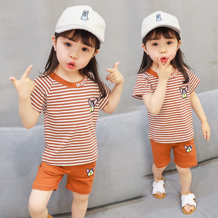 Female model-striped puppy short sleeve suit