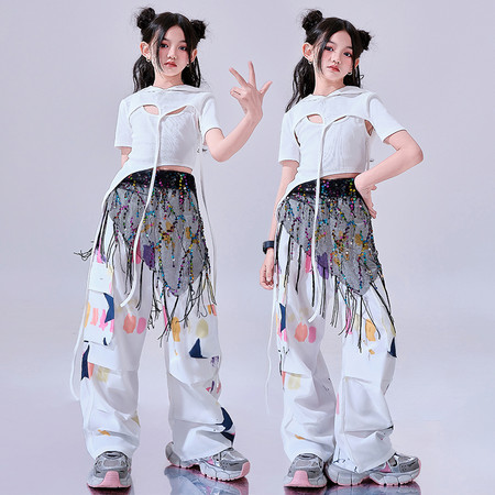 湖州叶以沁服饰有限公司&湖州叶以沁服饰有限公司&ZH4243