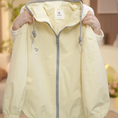 盼盼熊（原萌宝童心）&盼盼熊（原萌宝童心）&鹅黄色冲锋衣外套