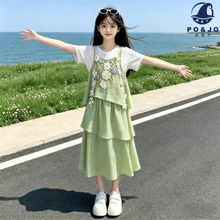 青苗贝贝&青苗贝贝&绿色花朵半身裙加上衣假两件