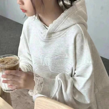 168童装&168童装&蕾丝绣花蝴蝶连帽卫衣