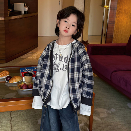 湖州奶酪与喵服饰有限公司&湖州奶酪与喵服饰有限公司&92687