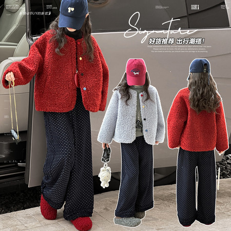 小贝壳&小贝壳&2508毛毛衣加彩色的扣子配包包