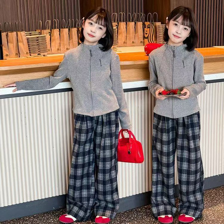 小芒果&小芒果&灰色上衣格子裤套装