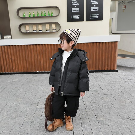 帅帅仔童装&帅帅仔童装&02款袖标白鸭绒羽绒服