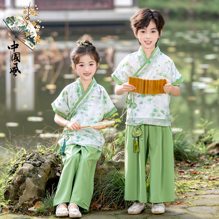 蛋崽崽&蛋崽崽&短袖浅绿清欢表演服