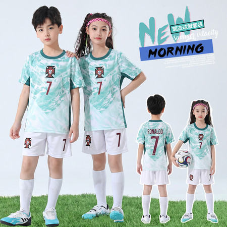 贝贝乐&贝贝乐&2620男女童C罗7号足球服