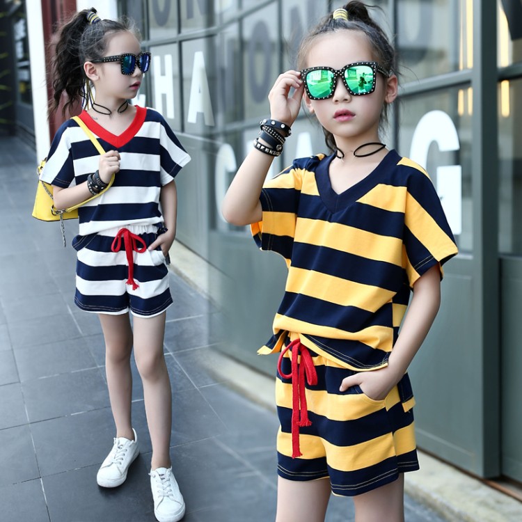 V-neck stripe suit (parent-child)