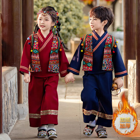 蜡笔泡泡&蜡笔泡泡&23651贵彝风情加厚款模特图