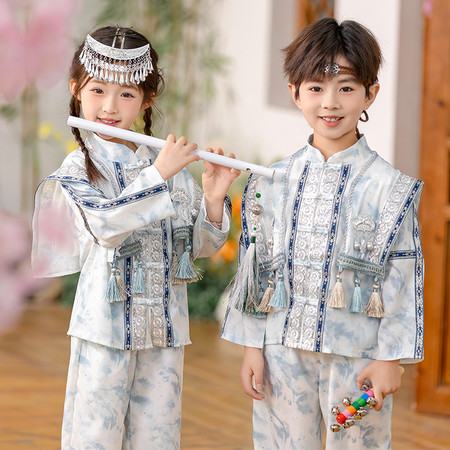 蜡笔泡泡&蜡笔泡泡&2517扎染云肩套模特图