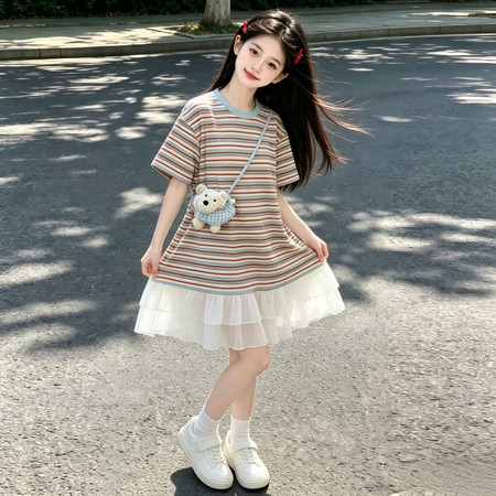 果媗&果媗&2626款条纹连衣裙