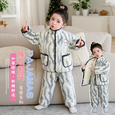 哆咪熊&哆咪熊&8060款女童小熊绣花三层夹棉套装