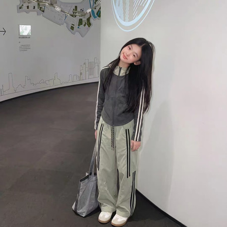 非凡衣族&非凡衣族&抖音爆款灰绿拼色拉条套装