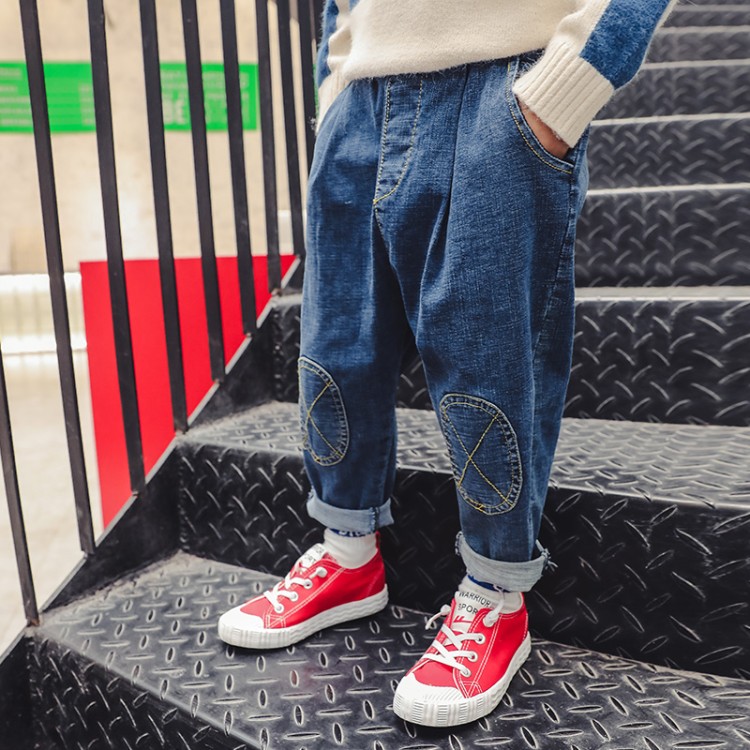噢耶小小&膝盖规则补丁牛仔裤qkx1665