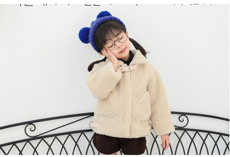 小奇奇童装&2027款颗粒毛绒外套